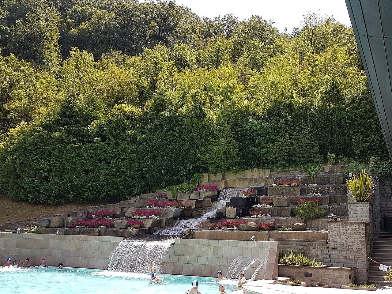 La piscina termale del Ròseo Euroterme a Bagno di Romagna