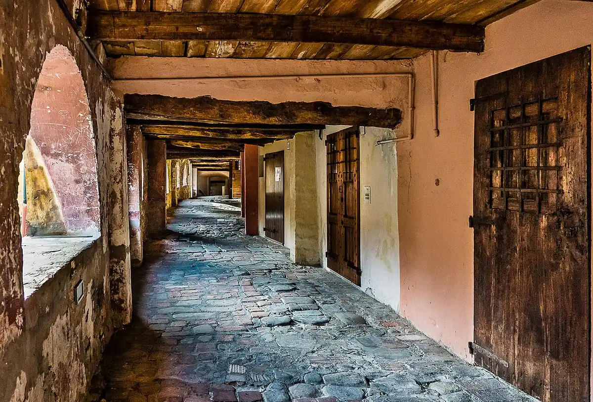 La Via degli Asini, Brisighella